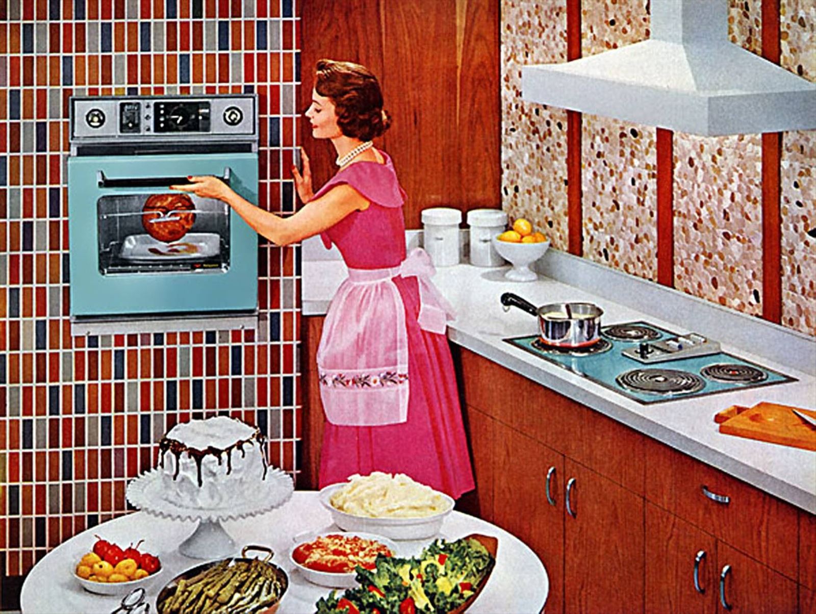 Мама пошла на кухню. Хозяйка в доме. Кухня в стиле 50-х годов. Кухня в стиле ретро. Хозяйка на кухне.