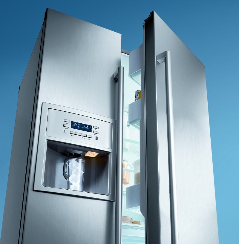Модель двухдверного холодильника